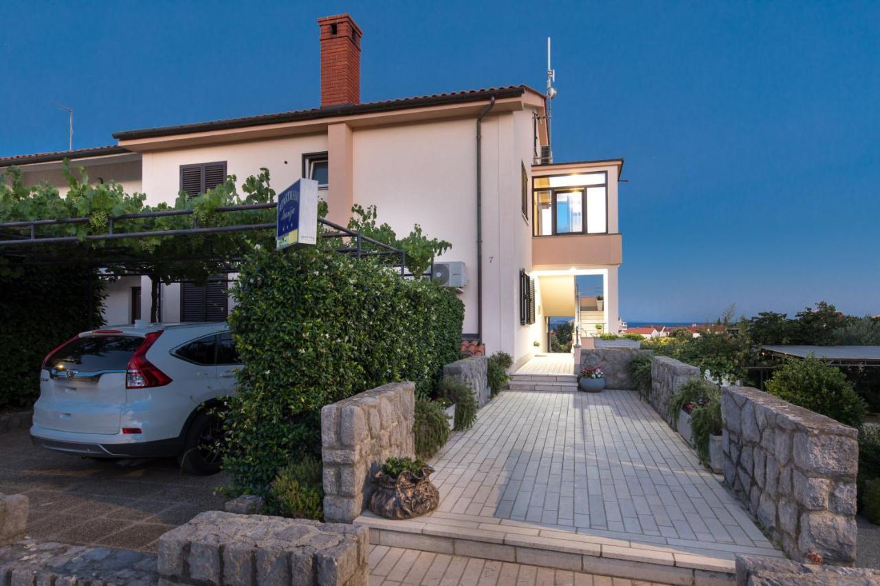 Apartmani PARADISO Krk Town Bagian luar foto