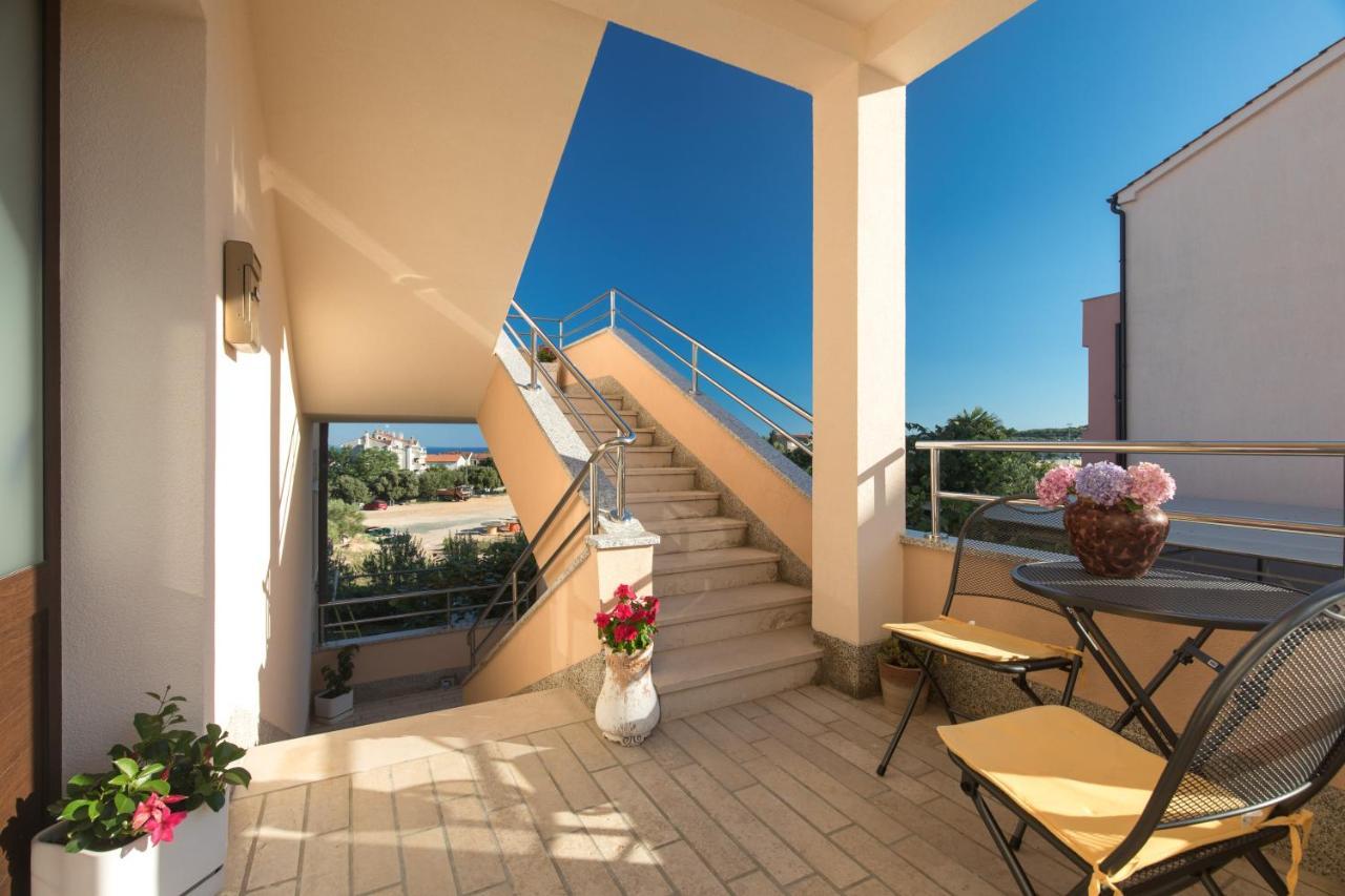 Apartmani PARADISO Krk Town Bagian luar foto
